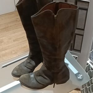 Donald J Pliner Boots